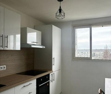 Location Appartement 4 pièces Meublé 67m² ST BRIEUC 22000 - Photo 4