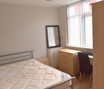 5 bedroom terraced house to rent - Photo 1