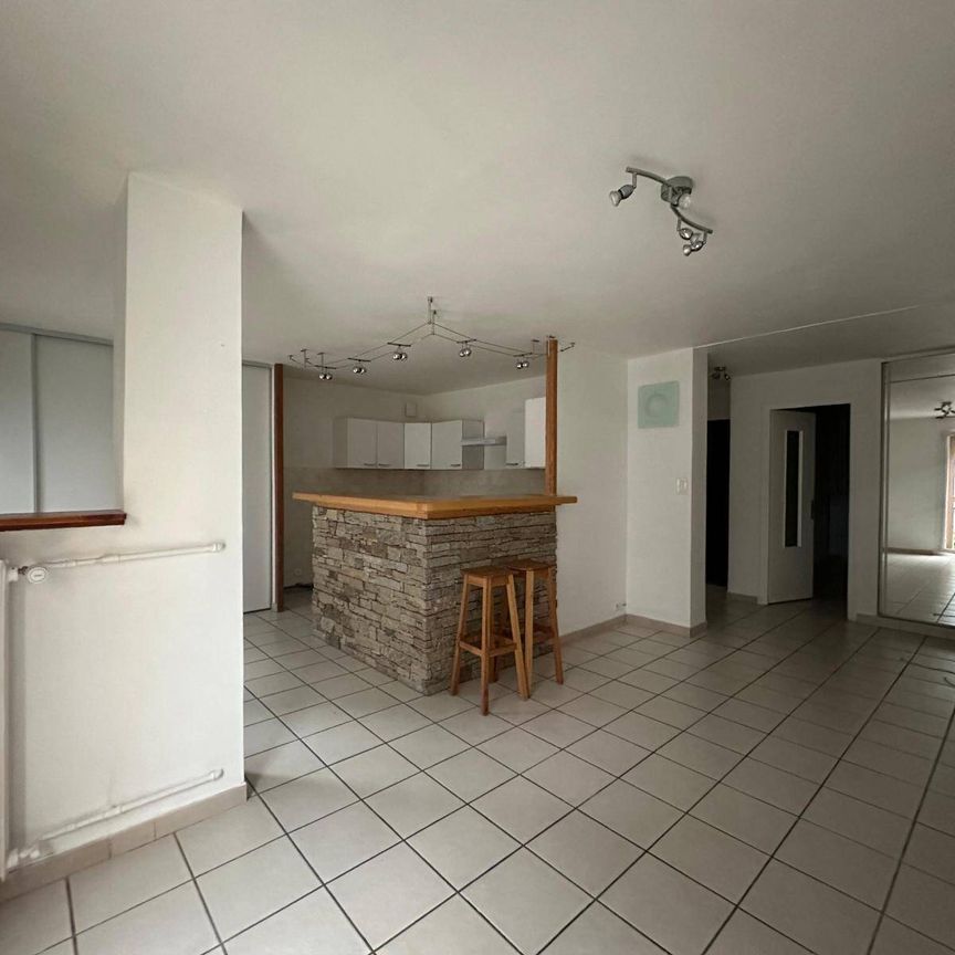 Location appartement 3 pièces 62.15 m² à Chambéry (73000) 4 - Photo 1