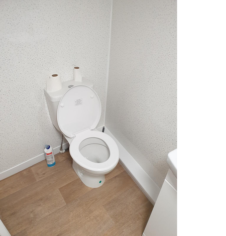 1 bedroom in a house share to rent - Photo 5