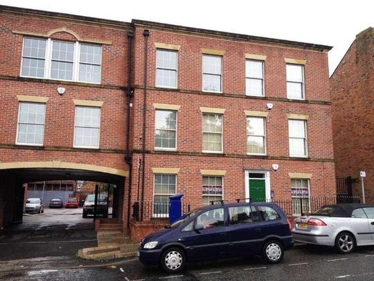 Cross Yards Standishgate Wigan, WN1 - Photo 1