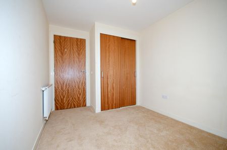 Two Bed, Unfurnished, First Floor Apartment with Allocated Parking Space in the Popular Residential Location of Stoneywood - Photo 4
