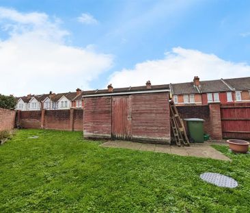 1 bedroom flat to rent - Photo 6