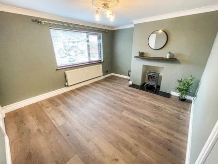 76 Hillview Avenue, Lambeg, Lisburn, BT27 4PR - Photo 2