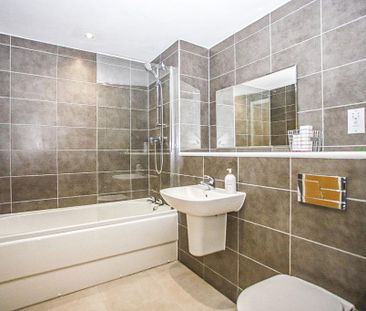 2 bedroom apartment to rent - Photo 6