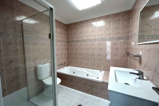 5/86 Girraween Road Girraween - Photo 1