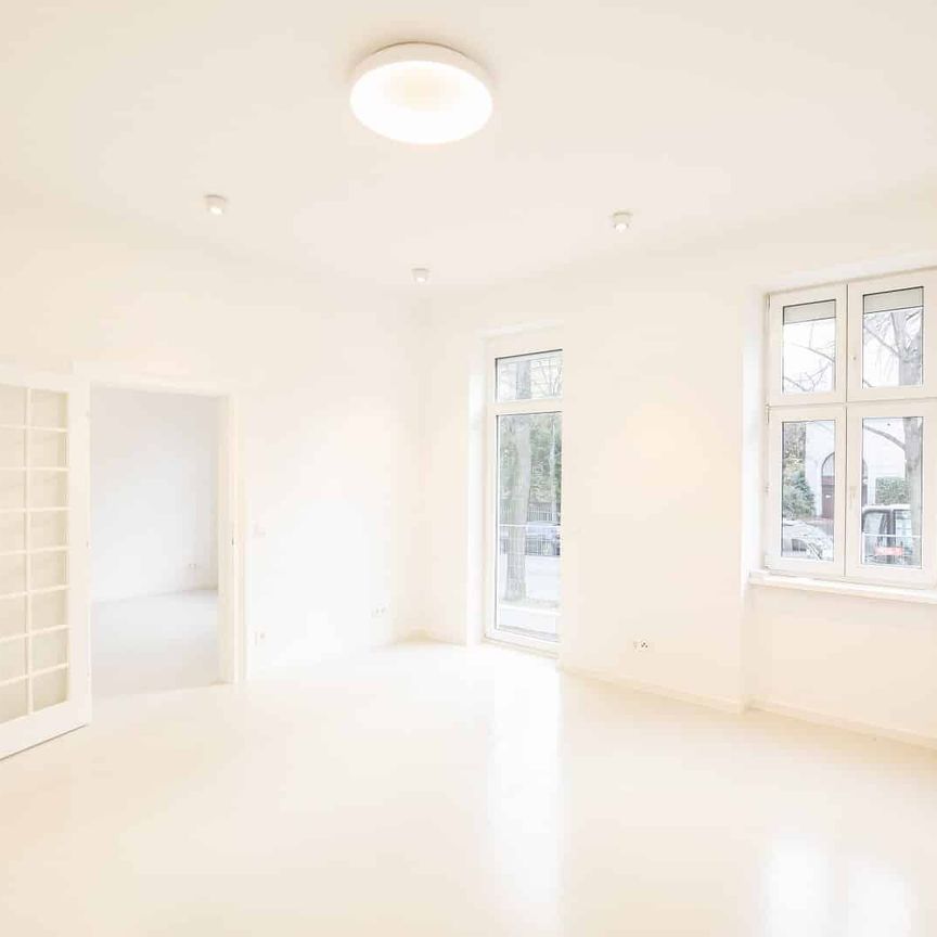 Erstbezug nach Sanierung: Hochwertige 3-Zimmer-Wohnung mit großem Garten nahe Gersthof - Photo 1