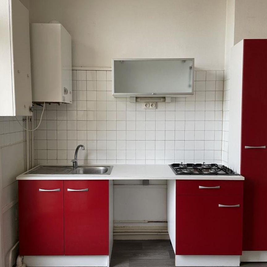 APPARTEMENT T1 A LOUER A LE COTEAU - QUARTIER GARE - Photo 1