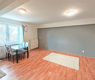 Pronájem bytu 1+kk 33 m² - Photo 1