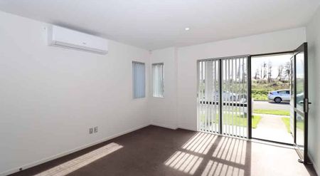 Well-maintained 3 bedrooms townhouse. - Photo 2