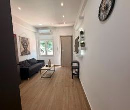 Studio/Γκαρσονιέρα για ενοικίαση - Παγκράτι, - Φωτογραφία 1