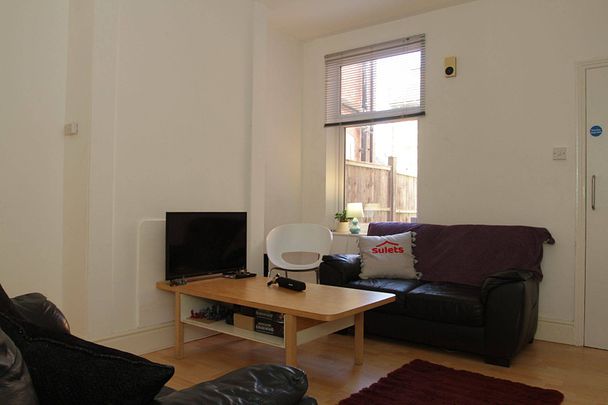 Wilberforce Road (3 bed) - Photo 1