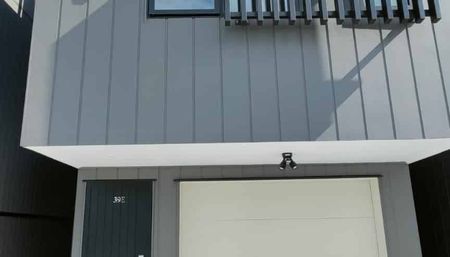 Nearly new 3bedrooms 3bathrooms townhouse - Photo 4