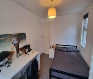 4 bedroom house share to rent - Photo 2