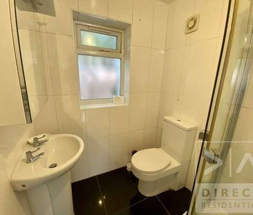 The Parade, Epsom, KT18 - Photo 6