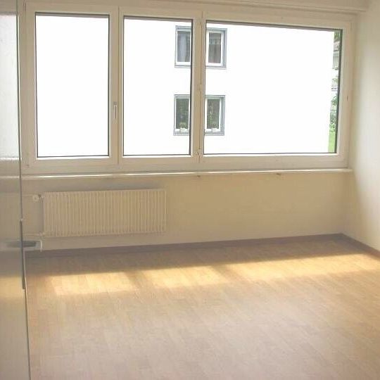 cozy 3-room apartment on the 1st floor with balcony - Photo 1