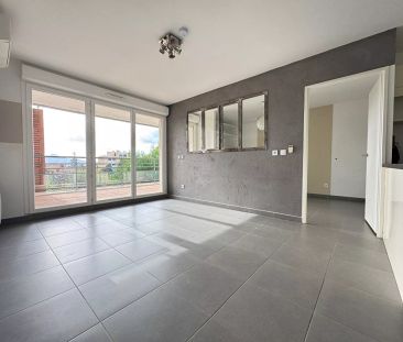 A louer Vert Beaumont 13012 Appartement type 2 avec terrasse et garage - Photo 2