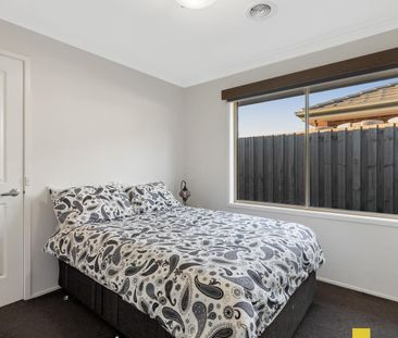 PRIME 4 BEDROOM HOME IN GEM LOCATION! - Photo 5