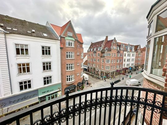 Lækker 4’er med altan i hjertet af Aalborg - Photo 1