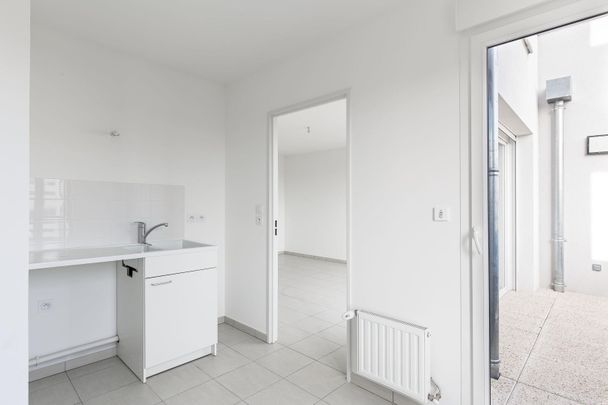 location Appartement F1 DE 30.4m² À VILLEURBANNE - Photo 1