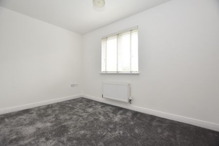 4 bedroom House To Let - Photo 3