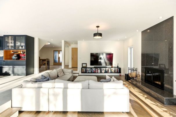 Maison à étages à louer - Brossard (Noms de rues (R)) - Photo 1