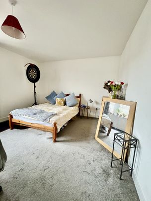 4 Bed Flat, Fishponds Road, BS16 - Photo 1