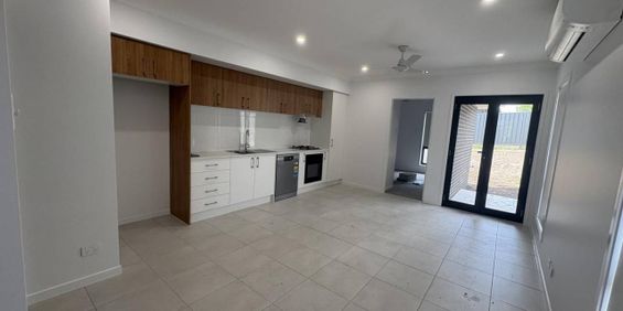 BRAND NEW 2-BEDROOM UNIT!! - Photo 3