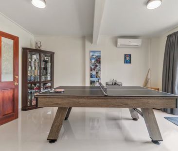Luxury Living with Panoramic Bay Views – Fully Furnished Executive ... - Photo 3