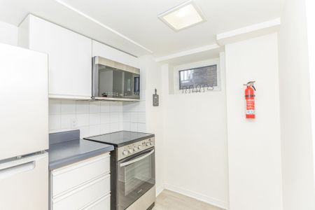 For Lease - 212 Oakwood Avenue Unit# bsmnt, Toronto, Ontario - Photo 3