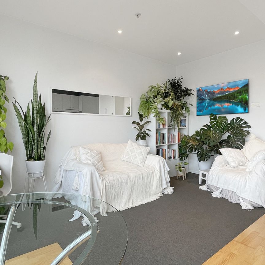 Magnificent Mirage - Photo 1