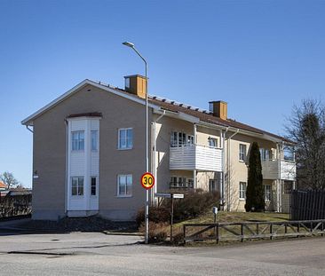 Skara, Västra Götaland - Photo 1