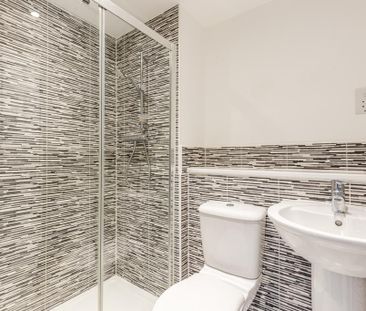 4 bedroom terraced house to rent - Photo 3