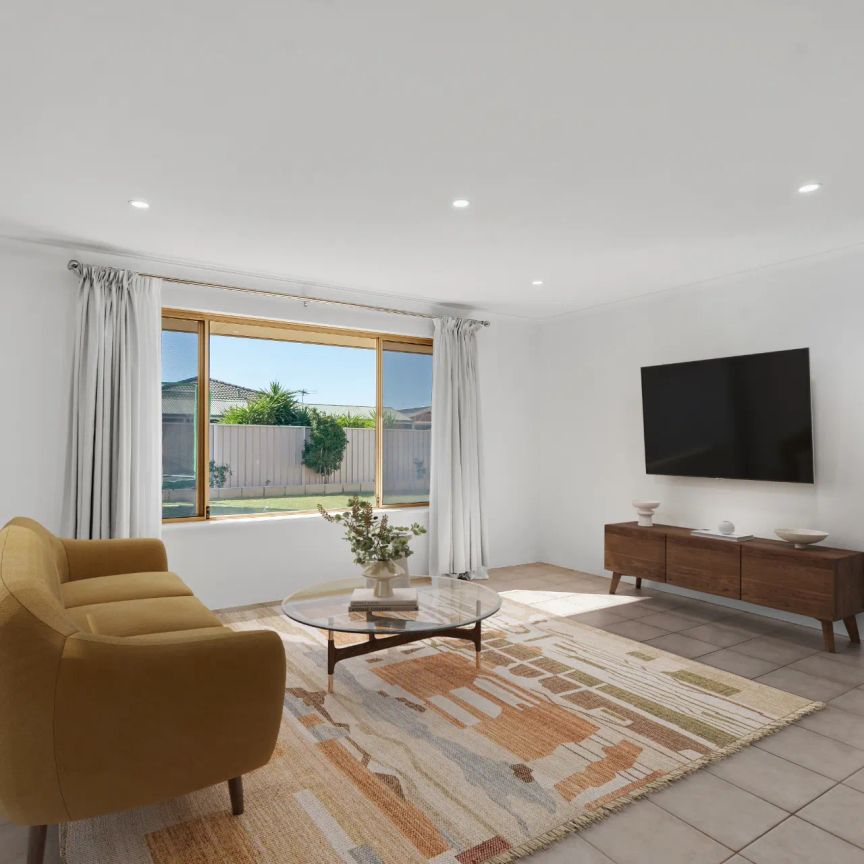 Welcoming 4 Bedroom Home with Modern Touches - Photo 1