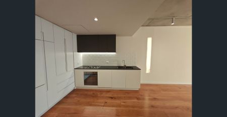 ✨ Modern 2 Bedroom Apartment with Stunning Views in Waterloo - Photo 4