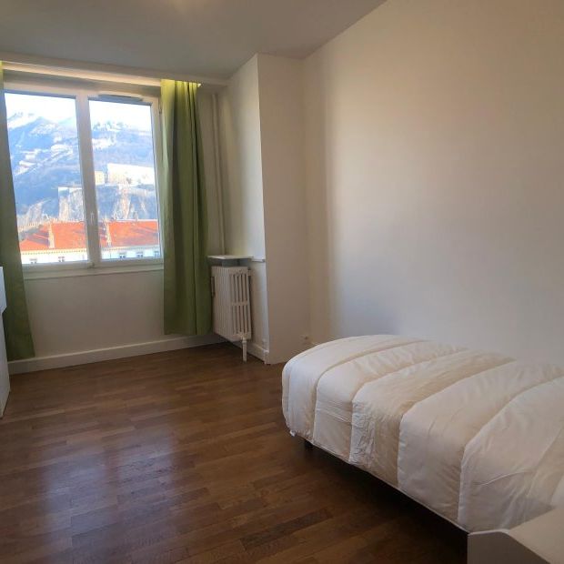 Appartement T4 à GRENOBLE - Photo 1