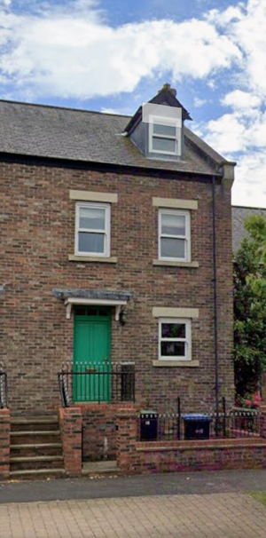 3 bedroom end of terrace house to rent - Photo 1