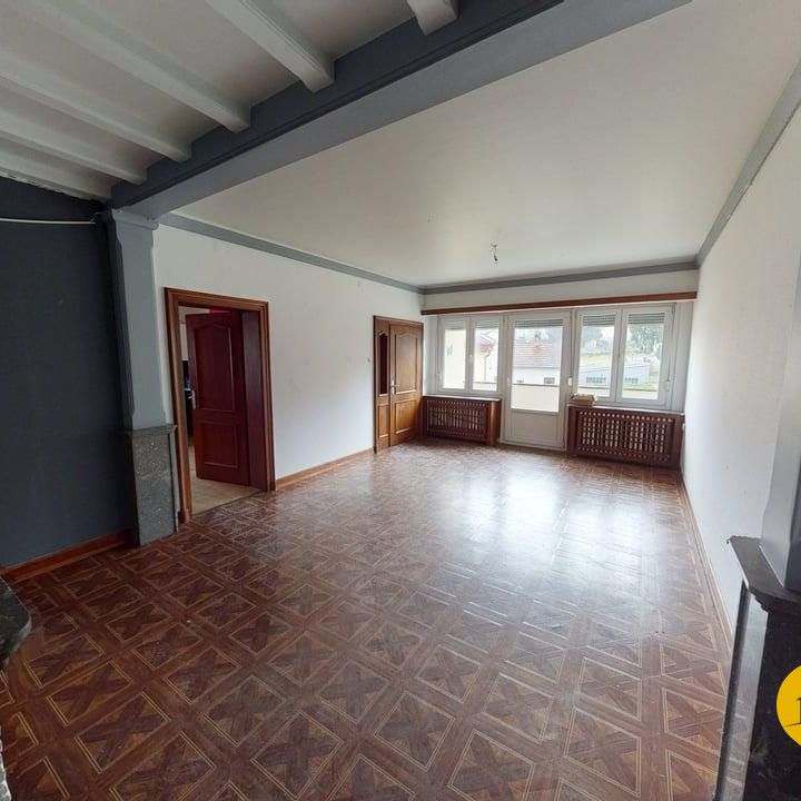 Location Appartement 5 pièces 142m² STIRING WENDEL 57350 - Photo 1