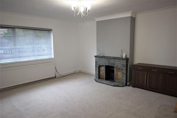 2 bed flat to rent in Stonegrove, Edgware, HA8 - Photo 1