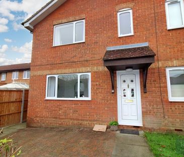 Colwyn Close, Stevenage, Hertfordshire - Photo 1