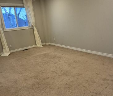 For Lease - 177 Hainford Street, Toronto, Ontario - Photo 2