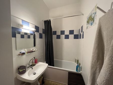 Location Appartement 2 pièces 58m² NANTES 44000 - Photo 4