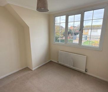 3 bedroom semi-detached house to rent - Photo 3
