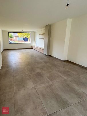 Volledig vernieuwde instapklare woning in rustige omgeving | Anjelierenlaan - Photo 1