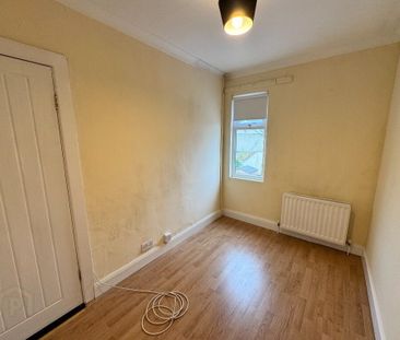 16 Queens Place, Lurgan, BT66 8BY - Photo 2