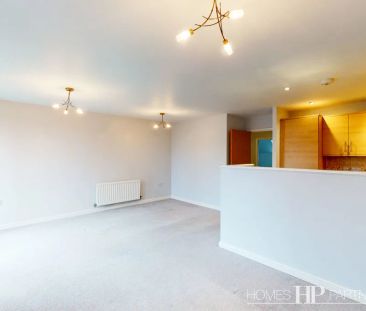 Stone Court, Crawley, RH10 - Photo 6