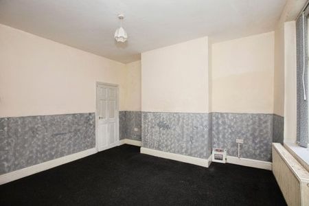 Albert Street, Burnley, BB11 3DB - Photo 2