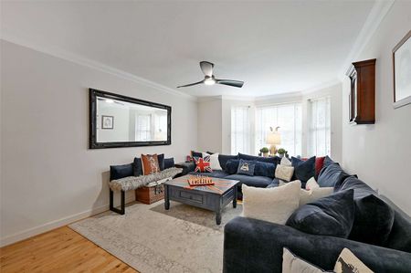 A spacious and impressive town house with ground floor rear extension in this sought after development. - Photo 5