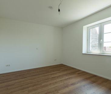 Irgertsheim: Hochwertige Etagenwohnung in ruhiger Lage - Photo 2