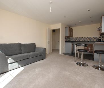 Chamberlain Close, Uttoxeter ST14 8ET - Photo 2